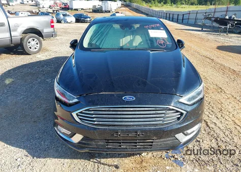 2018 Ford Fusion Hybrid Titanium from USA, damaged, VIN 3FA6P0RU4JR171305